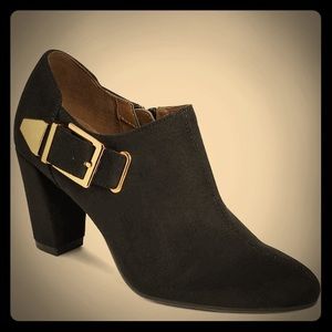 Aerosoles Bootie - Black, 5.5